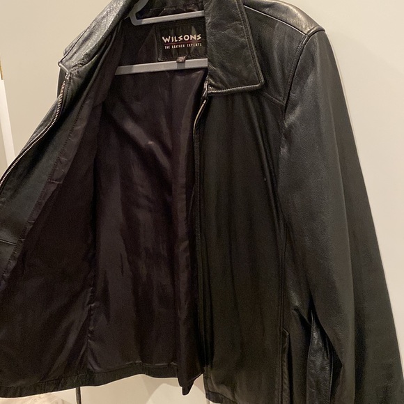Woman’s AUTHENTIC Wilson Leather Jacket - Picture 2 of 6